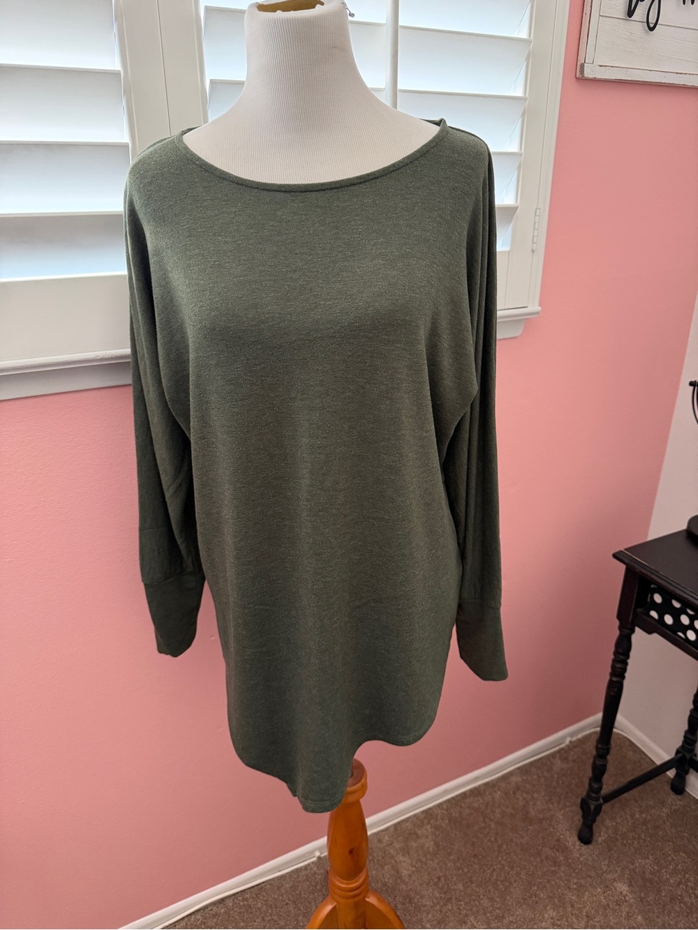 Women's Olive Green Long-Sleeve Pullover Sweater
